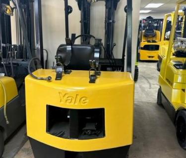 Yale 6000lb Forklift 3 Stage Mast Side shifting forks Yale Warehouse Forklift 5