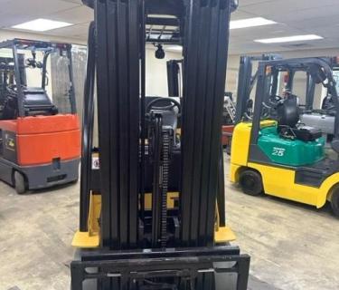 Yale 5000Lb Forklift 4 Stage Mast Side Shifting Forks Forklifts for sale Atlanta Georgia