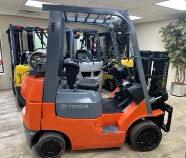 Toyota 4000lb Forklift Truckers Mast Atlanta Georgia