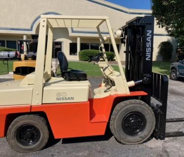 8000lb Nissan Pneumatic Forklift Atlanta Georgia For Sale