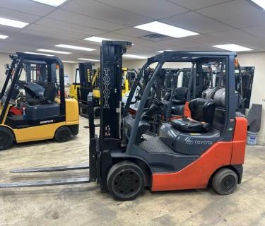 5000lb Toyota caterpillar forklift for sale Atlanta Georgia