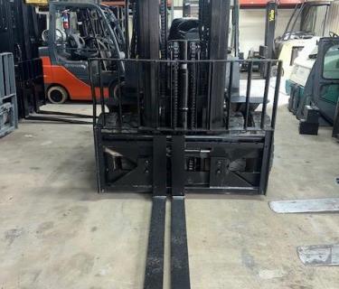 yale 8000lb Pneumatic forklift for sale Atlanta Georgia