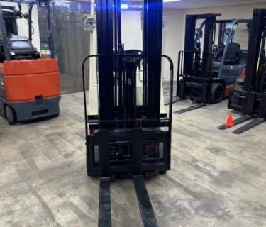 Nissan Forklift 3 stage mast Side Shifting Forks Atlanta Forklifts