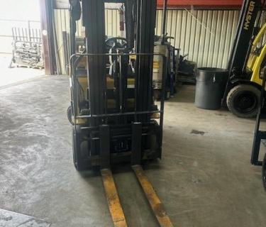 Caterpillar 5000lb Forklift 3 stage mast Side shifting Forks Atlanta Forklifts for sale