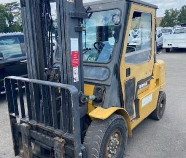 9000lb Caterpillar Pneumatic Forklift for sale Atlanta Georgia