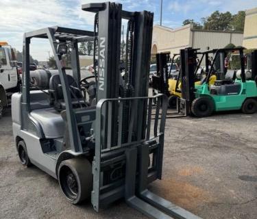 Nissan 8000lb Forklift for sale Atlanta Georgia