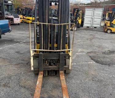 Yale 5000lb Forklift 3 Stage Mast Side shifting forks Yale Warehouse Forklift 5000lb Forklift for sale Atlanta Georgia