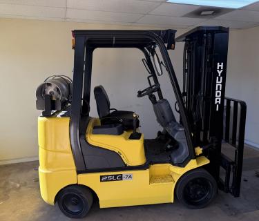 Hyundai 5000lb forklift for sale Atlanta Georgia