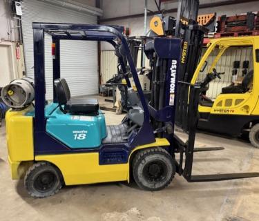 komatsu pneumatic 3500lb forklift for sale Atlanta Georgia