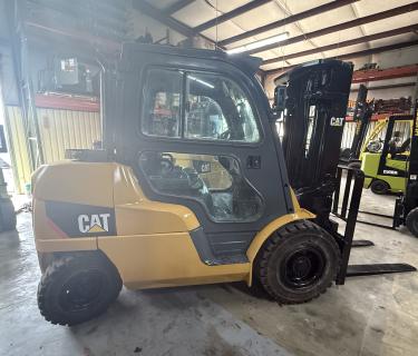 Caterpillar 9000lb Forklift Pneumatic, Caterpillar 8000lb Forklift Cater