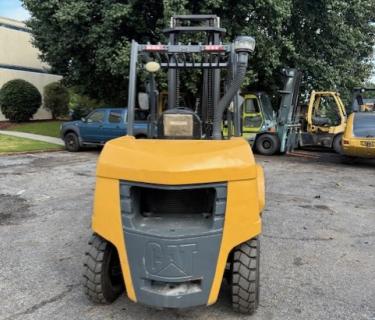 Caterpillar 10,000lb pneumatic forklift for sale Atlanta Georgia
