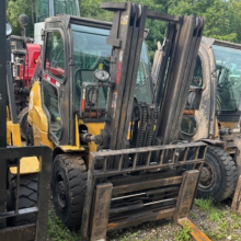 Caterpillar 8000lb Pneumatic Forklift 3 stage mast Side Shifting Forks Atlanta Forklifts