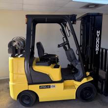 Hyundai 5000lb forklift for sale Atlanta Georgia