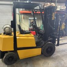 Yale 5000lb Forklift 3 Stage Mast Side shifting forks Yale Warehouse Forklift 5000lb Forklift for sale Atlanta Georgia